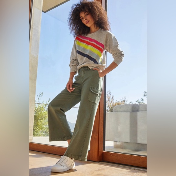 *NWT* PAIGE Carly With Cargo Pockets - Vintage Ivy Green - Picture 1 of 8